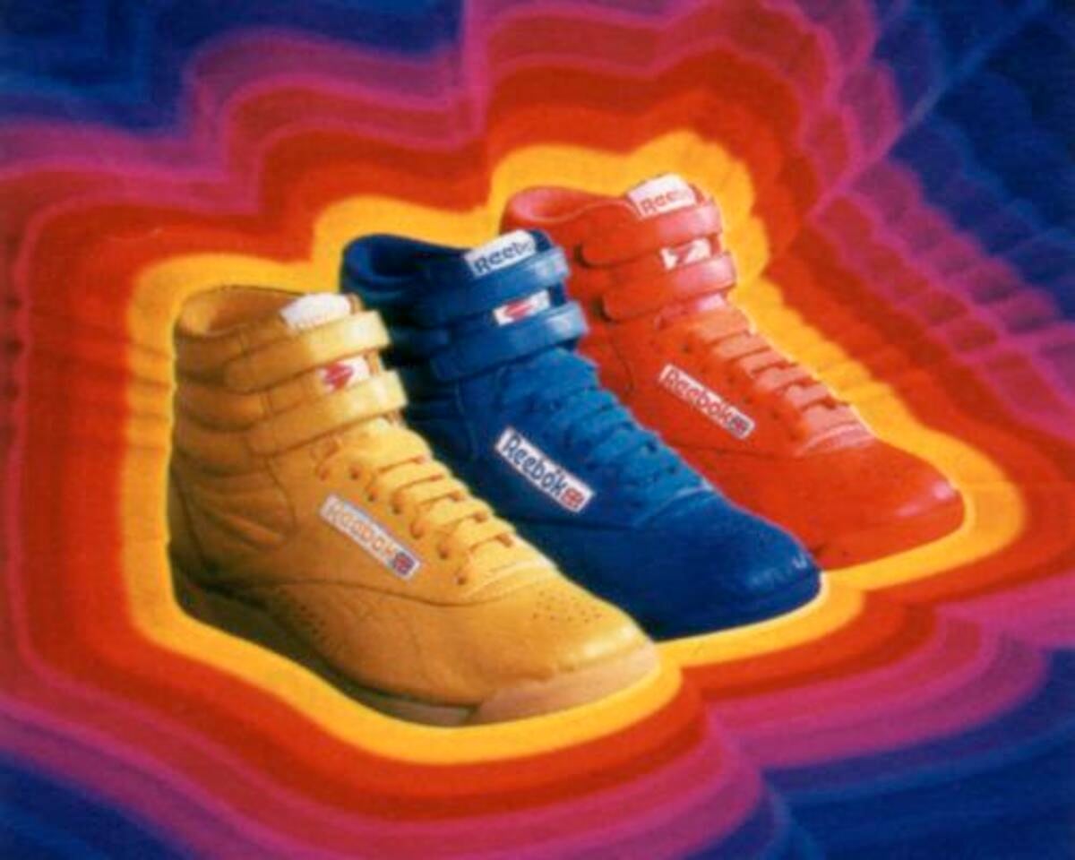 La marca que calzó a atletas olímpicos y a Jane Fonda encontró en la nostalgia ochentera y noventera una oportunidad rentable. Con sus Freestyle irrumpió en el mercado estadounidense de la época. Estaba diseñado solo para mujeres. Foto: difusión / retro Reebok ad