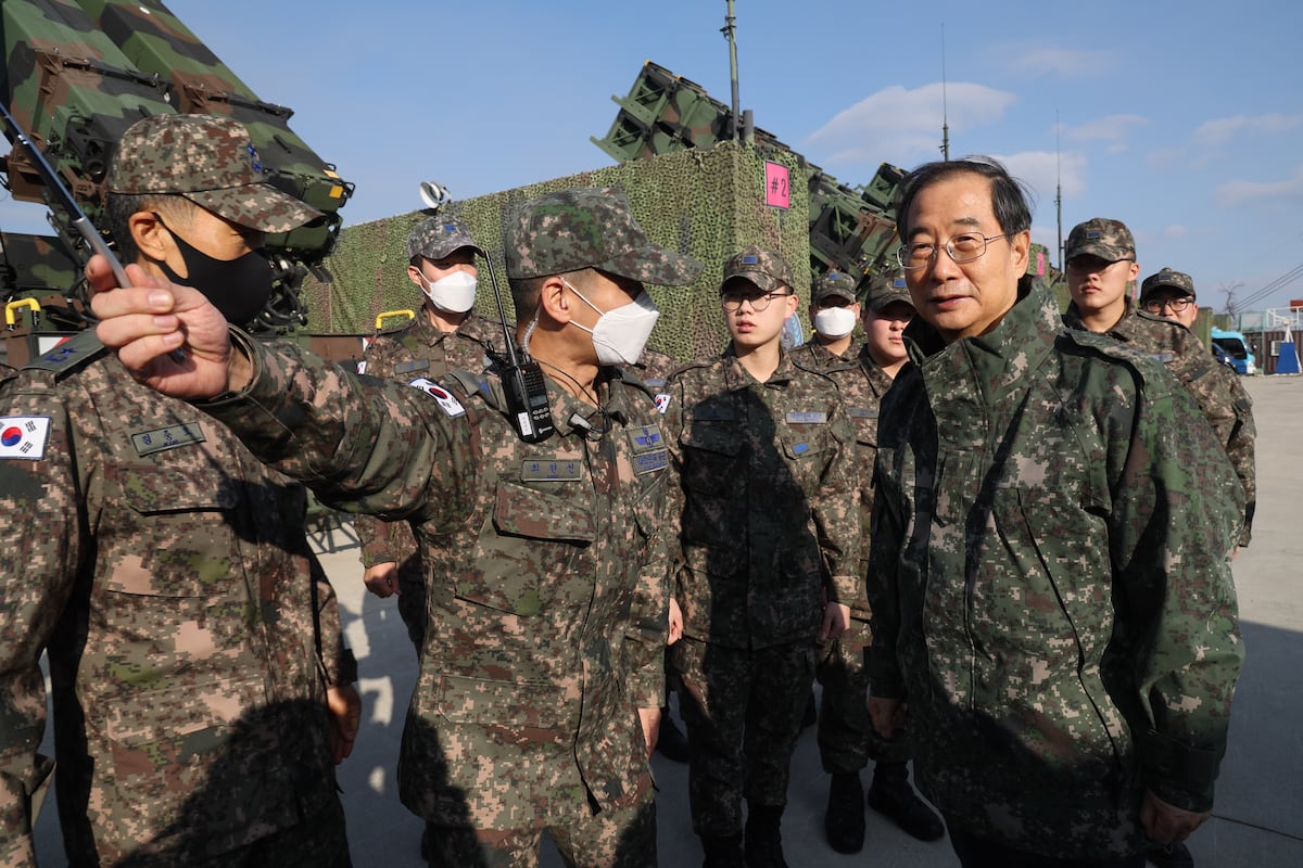 El primer ministro surcoreano, Han Duck-soo, reemplaza al destituido presidente Yoon Suk-yeol. Foto: EFE.