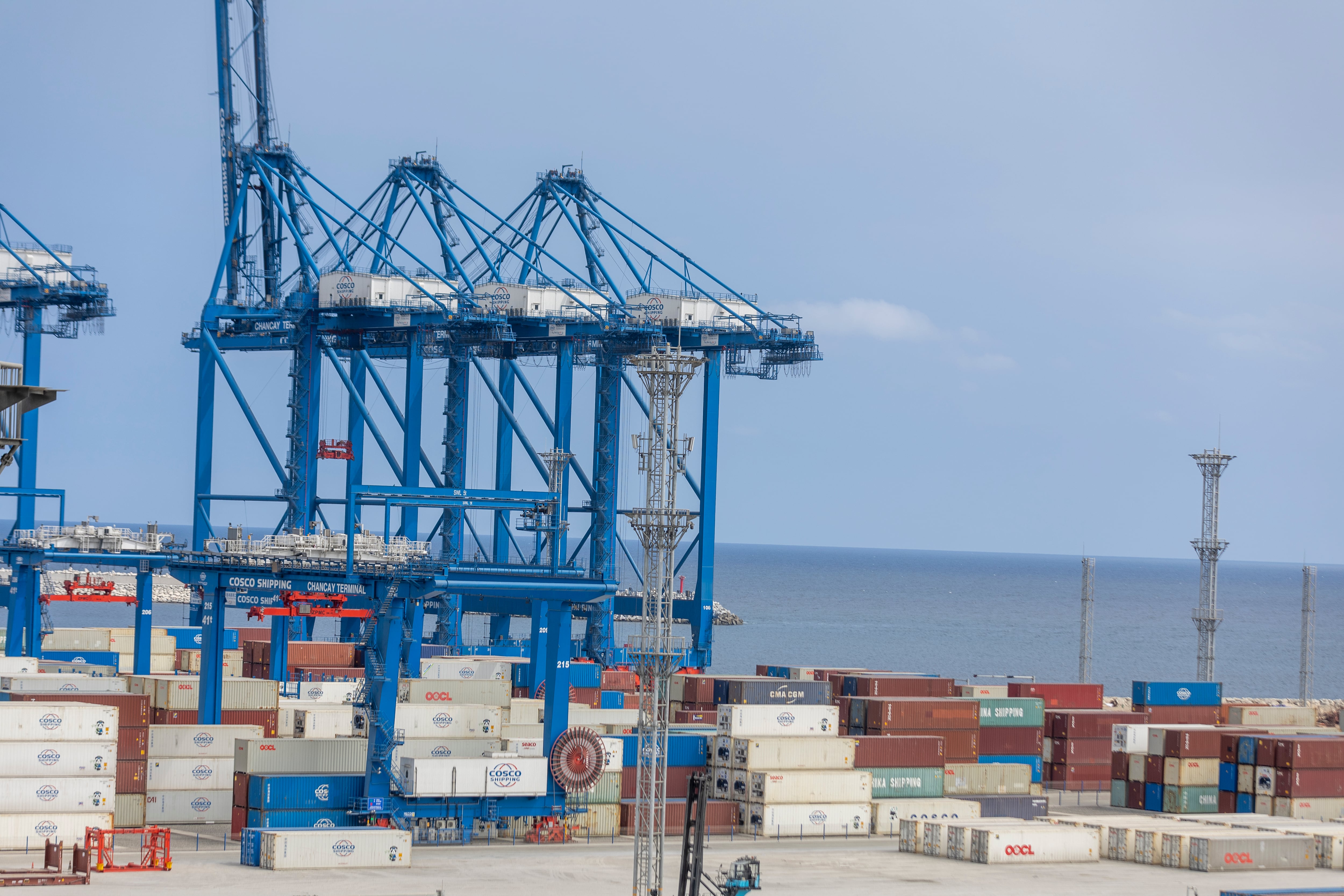 Pese a lo avanzado en el último año con esta primera etapa, Cosco indica aún no tener proyectado un próximo inicio de la segunda fase del puerto.
Fotos: Mario Zapata N. / @photo.gec