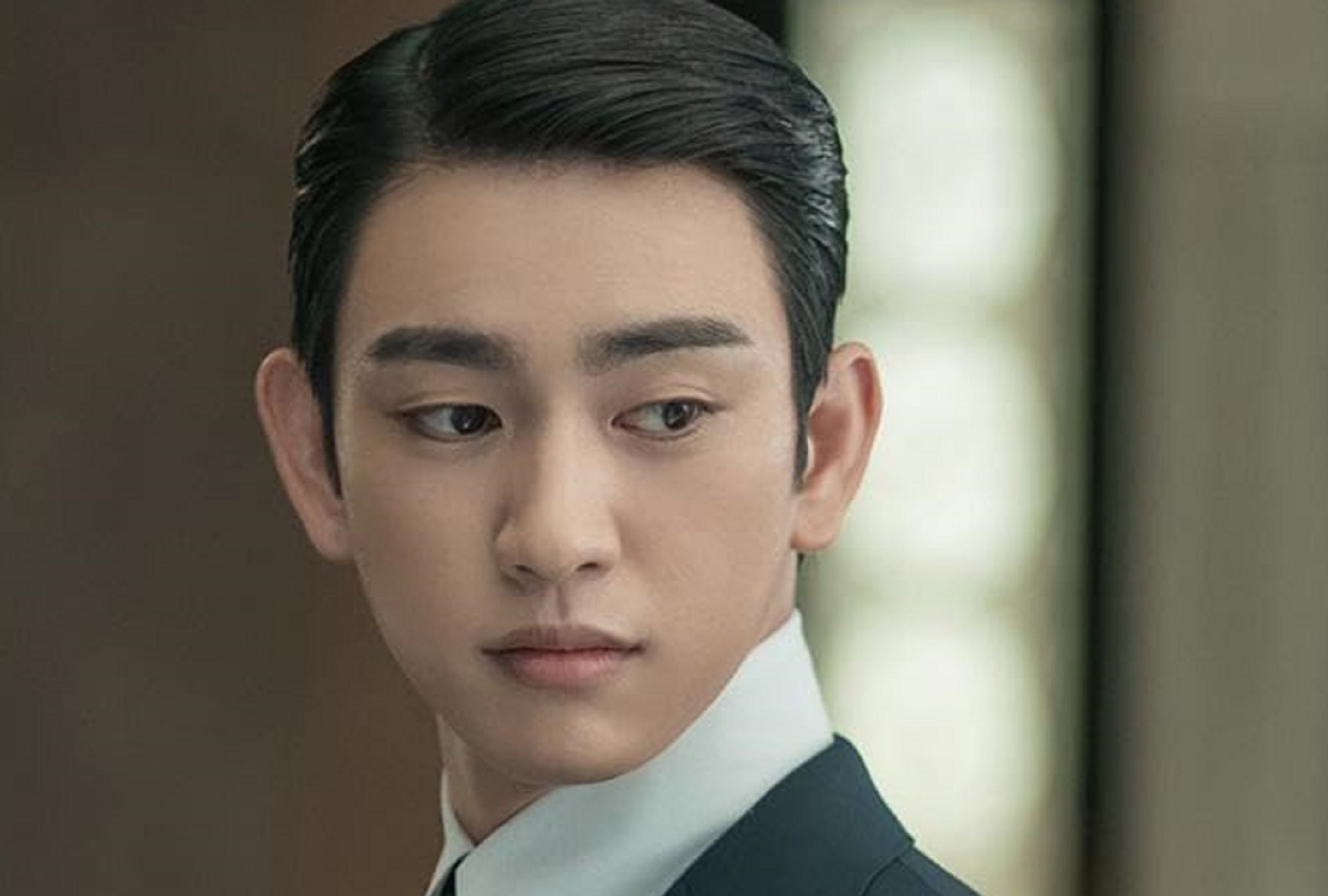 Park Jin-young interpreta a Kim Tae-woong / Sato Hideo, hijo adoptivo de Sato Shinichi e intérprete de élite, en la serie coreana "100 días de engaño" (Foto: Studio Dragon/ Romantic Crew)