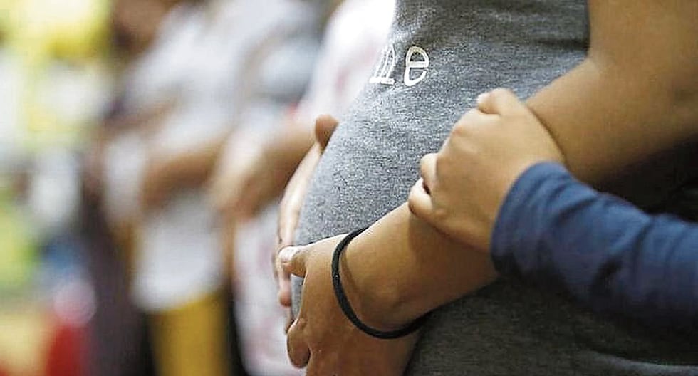 Madres trabajadoras en Perú: derechos laborales clave