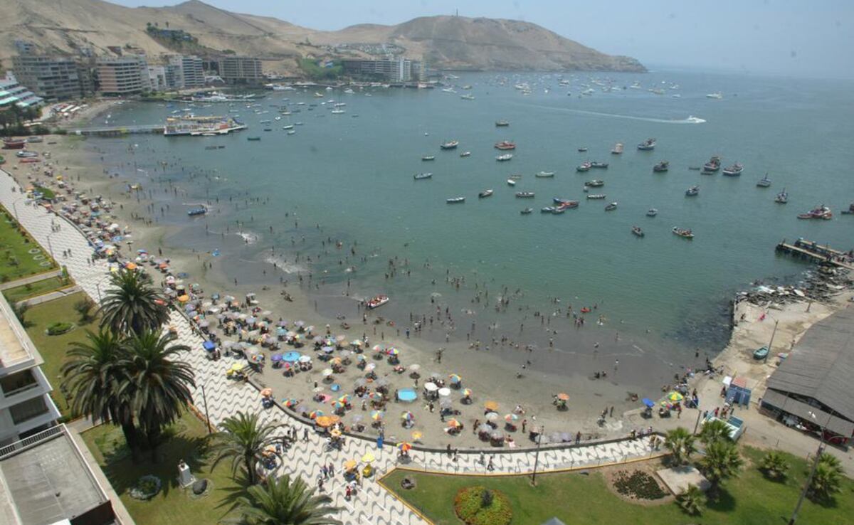 Aún existen 25 playas que siguen afectadas tras el derrame de petróleo del 2022. (Foto: Archivo)