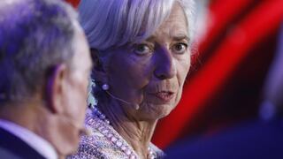 Lagarde "renuncia temporalmente" al FMI por nominación al BCE
