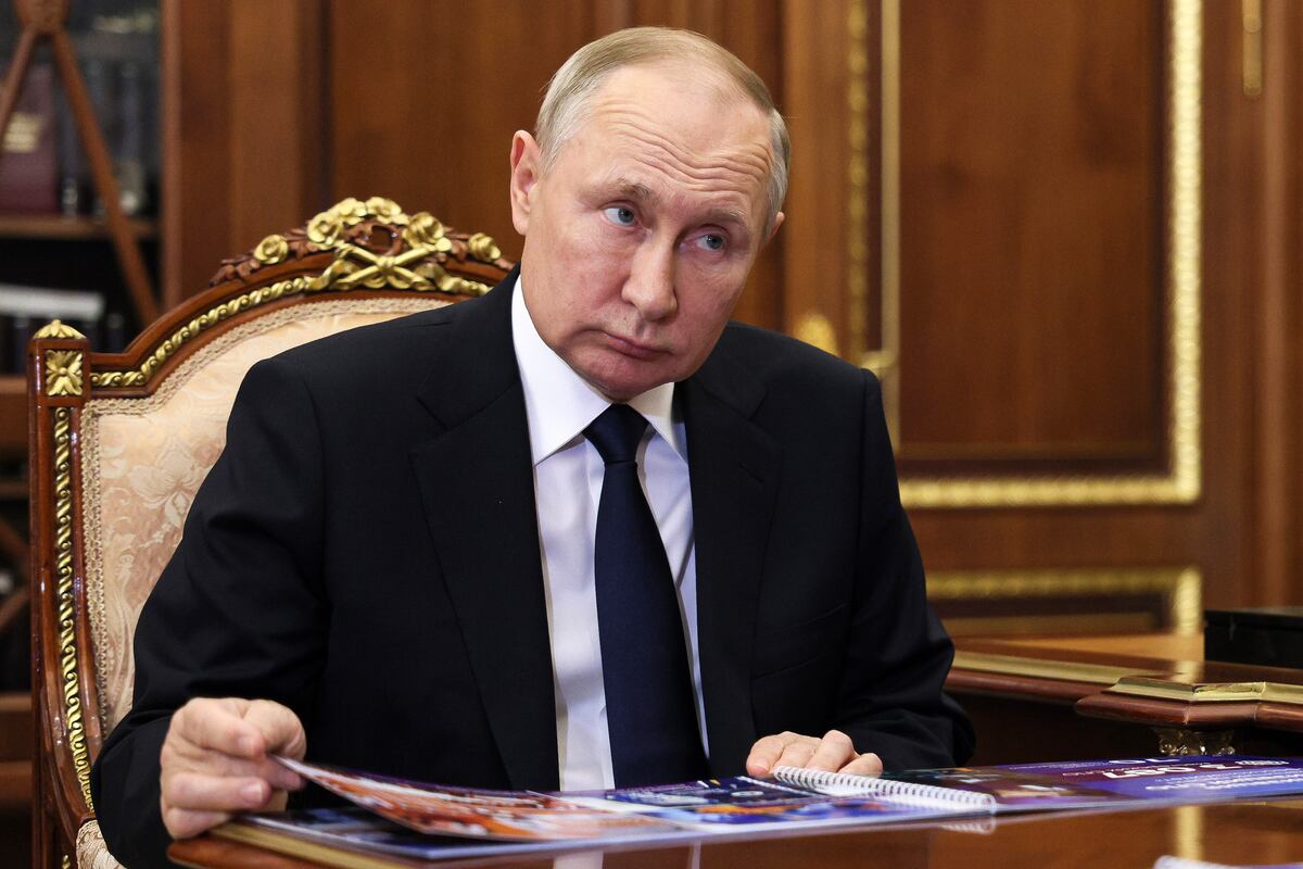 Vladimir Putin ha exigido que Ucrania retire sus fuerzas de la parte de la región de Donetsk que aún está bajo su control entre las condiciones clave para la paz, demandas que Kiev rechazó. (Mikhail Klimentyev, Sputnik, Kremlin Pool vía AP)