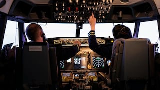 Pilotos estadounidenses detenidos en Guinea piden ayuda a Donald Trump tras seis semanas encarcelados