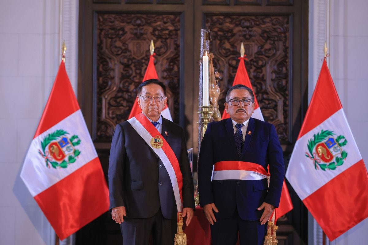 Jorge Marticorena juró este lunes como ministro de Educación durante una ceremonia realizada en Palacio de Gobierno. Foto: Presidencia.