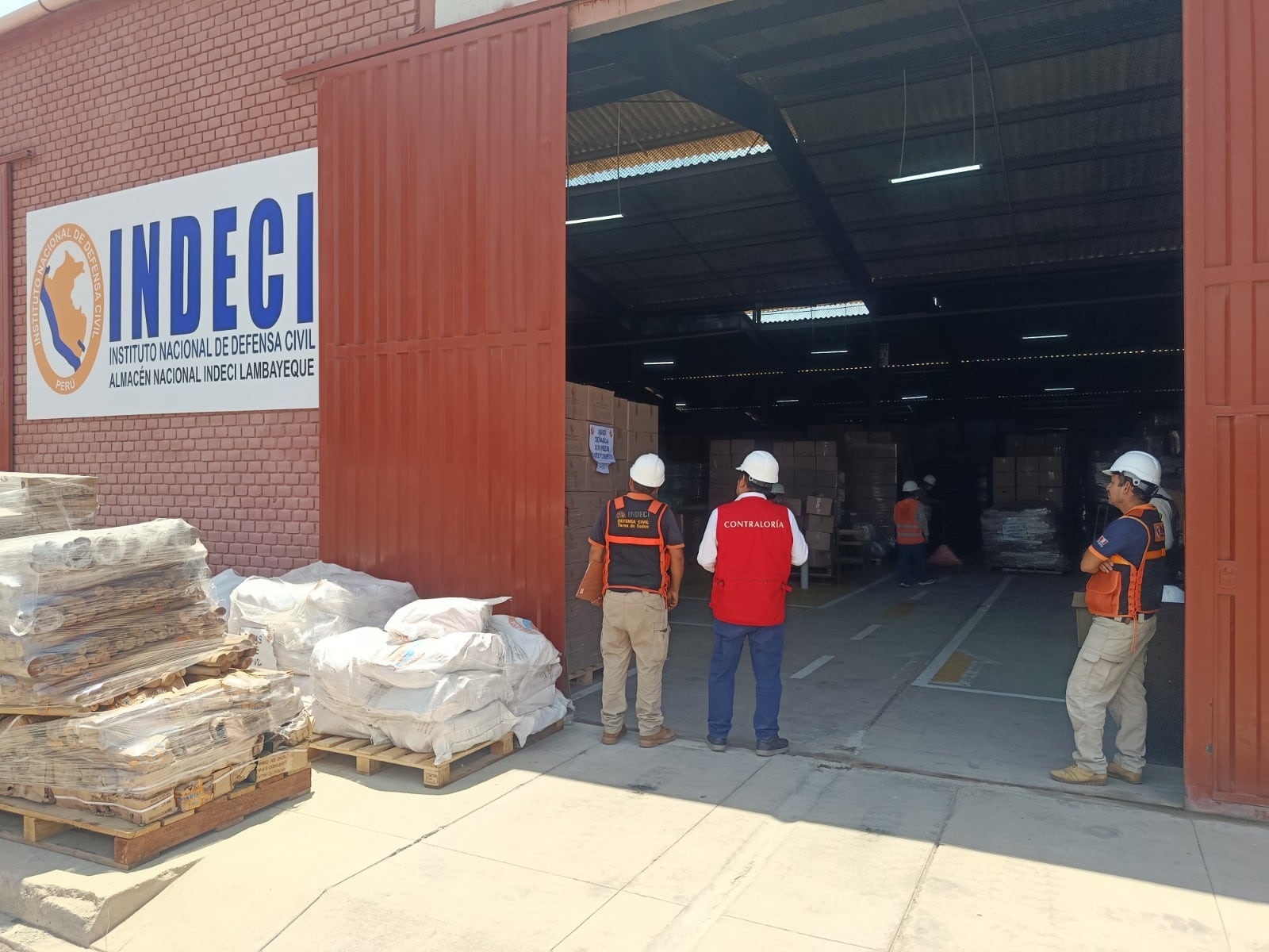 Auditores evidenciaron falta de sistemas contra incendios, infraestructura deteriorada, discordancia en información de bienes, entre otros hechos. Foto: Contraloría