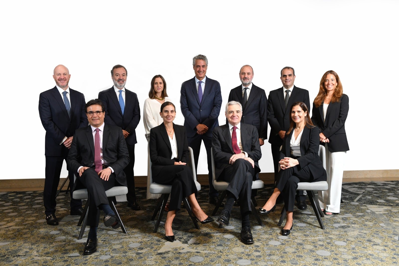 De izq. a dcha. y de arriba a abajo: Jorge Mondragón, Fausto Romero-Miura, Iciar de Lorenzo, Luis Miranda, Iván Delgado, Mauricio Raffo, Inês Arruda, José Daniel Amado, Nathalie Paredes, Pedro Pérez-Llorca, Claudia Lucena. (Foto: Difusión)