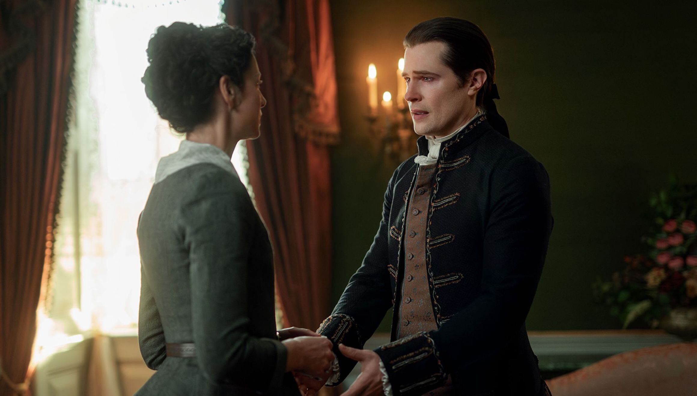 David Berry como John Grey y Caitríona Balfe como Claire en una escena de la serie "Outlander" (Foto: Starz)