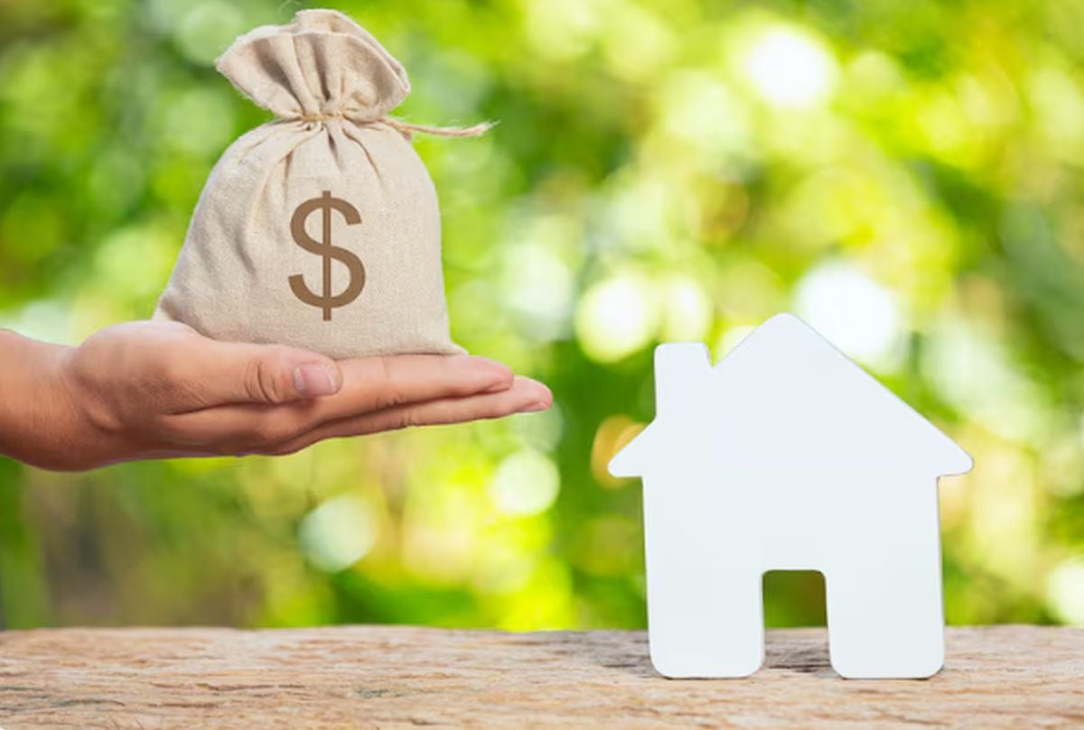 La disparidad entre ciudades queda en evidencia: mientras que en San Diego, Los Ángeles o Miami el costo de entrada al mercado inmobiliario es elevado, en lugares como Cleveland o Pittsburgh el sueño de la casa propia sigue siendo relativamente más alcanzable (Foto: Freepik)