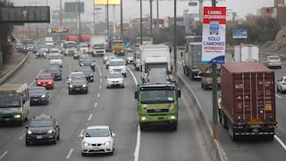 Transporte de carga ya opera al 70% de su capacidad, pero aumentan restricciones en las vías