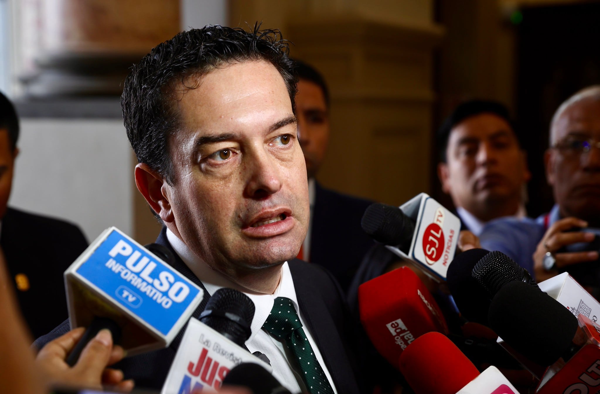 “La población no espera. El fenómeno El Niño no se va a detener porque se debate el tema en la Comisión de Constitución de Diputados”, enfatizó Miguel Torres. (Foto: Congreso)