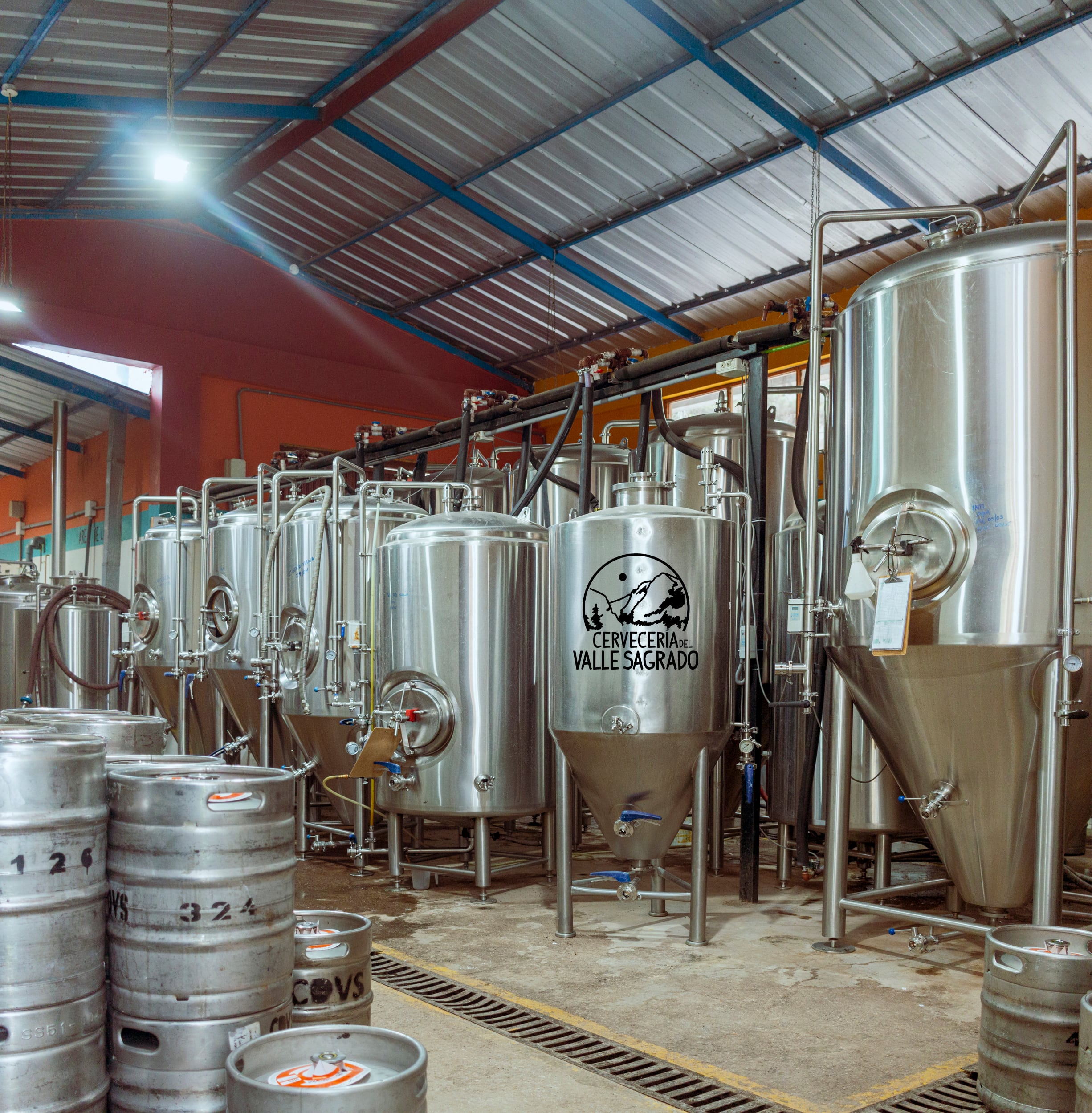 Consumidores jóvenes prefieren cervezas craft de 4% de alcohol.