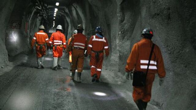 Grandes mineras no reportan daños tras terremoto en zona norte de Chile