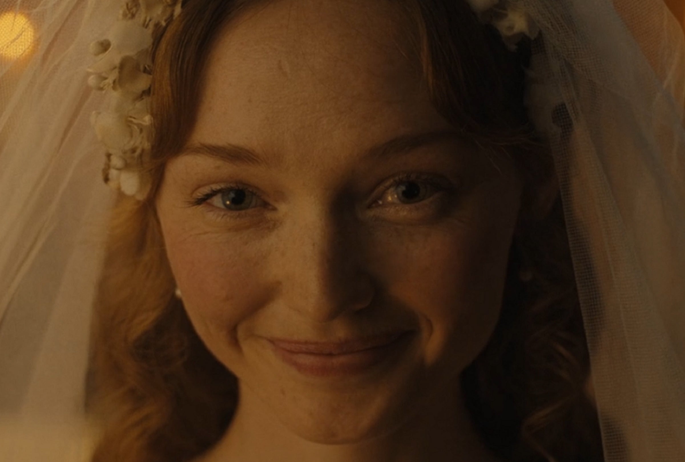 Scarlett DeMeo como Sarah Morse, la primera esposa de Andrew Borden y madre biológica de Lizzie y Emma, en una escena del quinto episodio de "Monster: The Lizzie Borden Story" (Foto: Netflix)