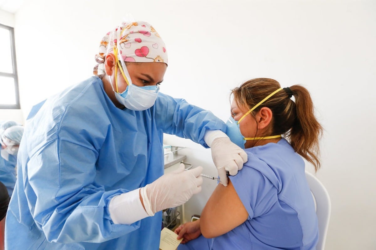 Por otro lado, el titular del sector, César Vásquez informó que a partir del 20 de enero se empezarán a colocar las vacunas monovalentes adaptadas y reforzadas.