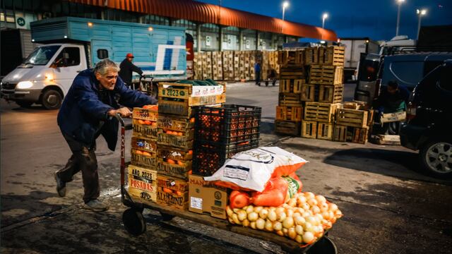 “Cada vez más complicado”, el sector alimentario argentino se resigna ante la inflación