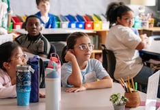 Nueva York entrega US$100 a estudiantes de escuelas públicas: ¿quiénes califican y cómo pueden aumentar el beneficio?