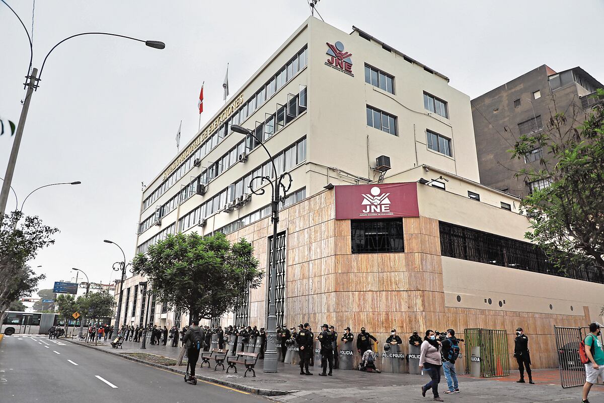 La iniciativa plantea eliminar la prohibición de referirse a temas religiosos en la propaganda política, modificando el artículo 188 de la Ley Orgánica de Elecciones. Foto: GEC