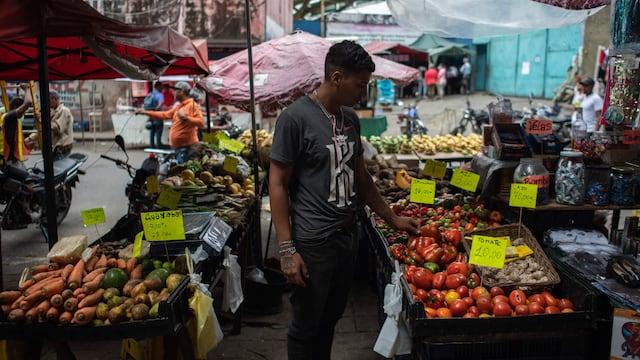 “No me alcanza”, la realidad salarial de la empobrecida Centroamérica