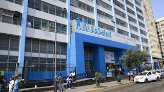 EsSalud ampliará turnos nocturnos para operar a pacientes que esperan más de un mes