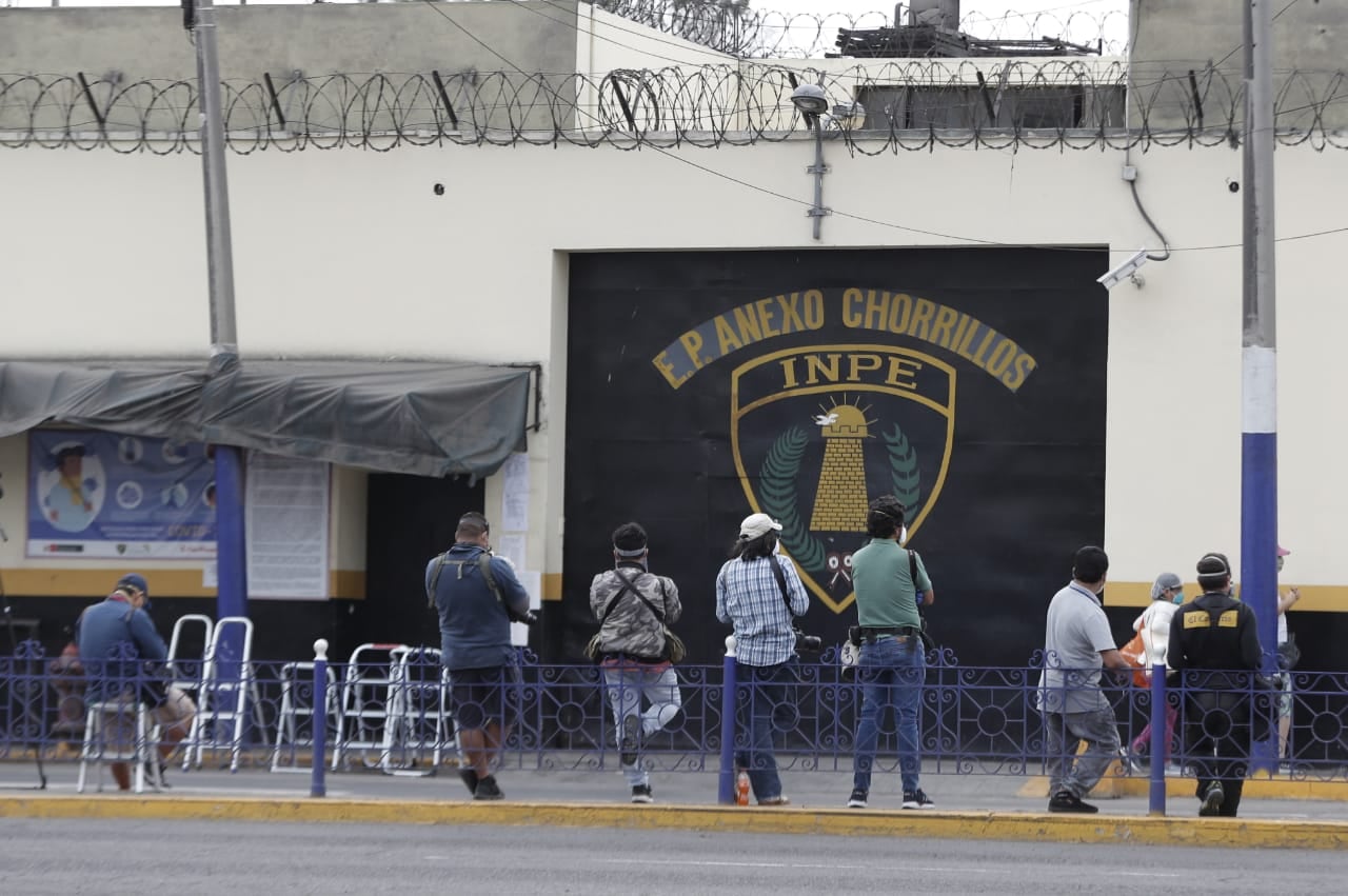 El abogado Espinoza señaló que la Fiscalía ha pretendido prolongar prisiones vencidas en lugar de solicitar nuevas medidas, lo que genera incertidumbre procesal. Foto: Renzo Salazar / GEC