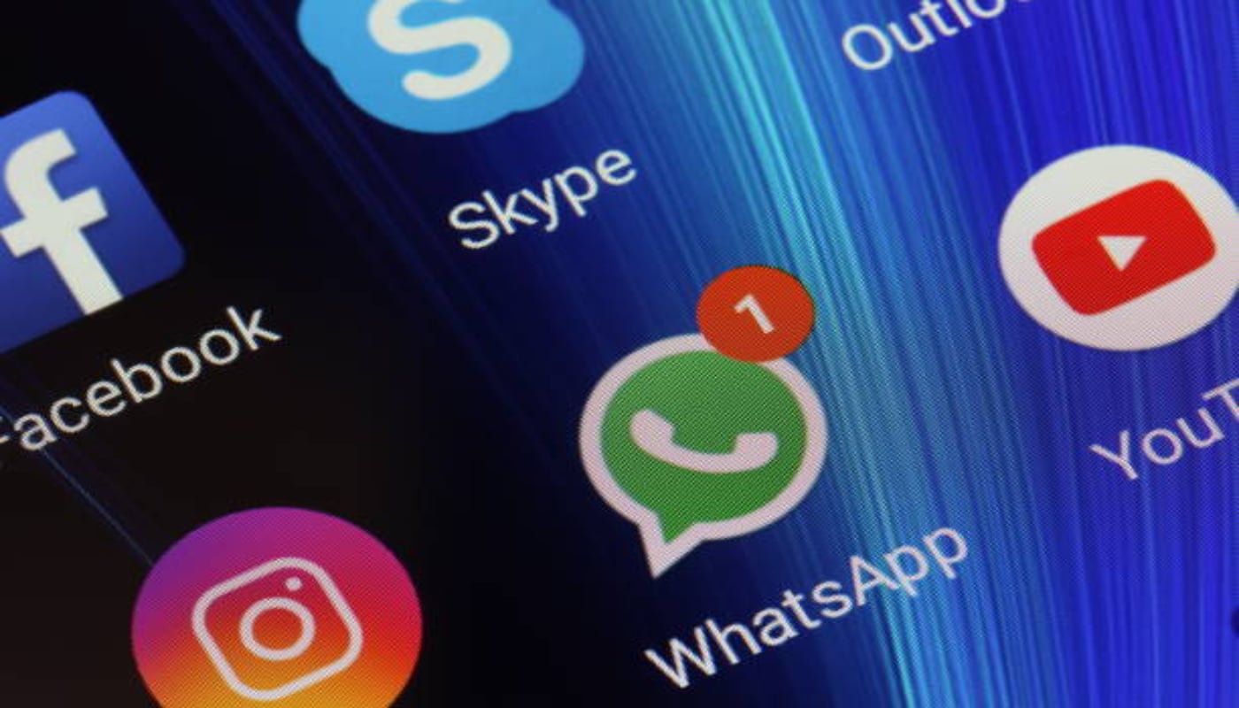 El vehículo que más se utiliza hoy para la extorsión es Facebook y WhatsApp. (Foto: iStock)