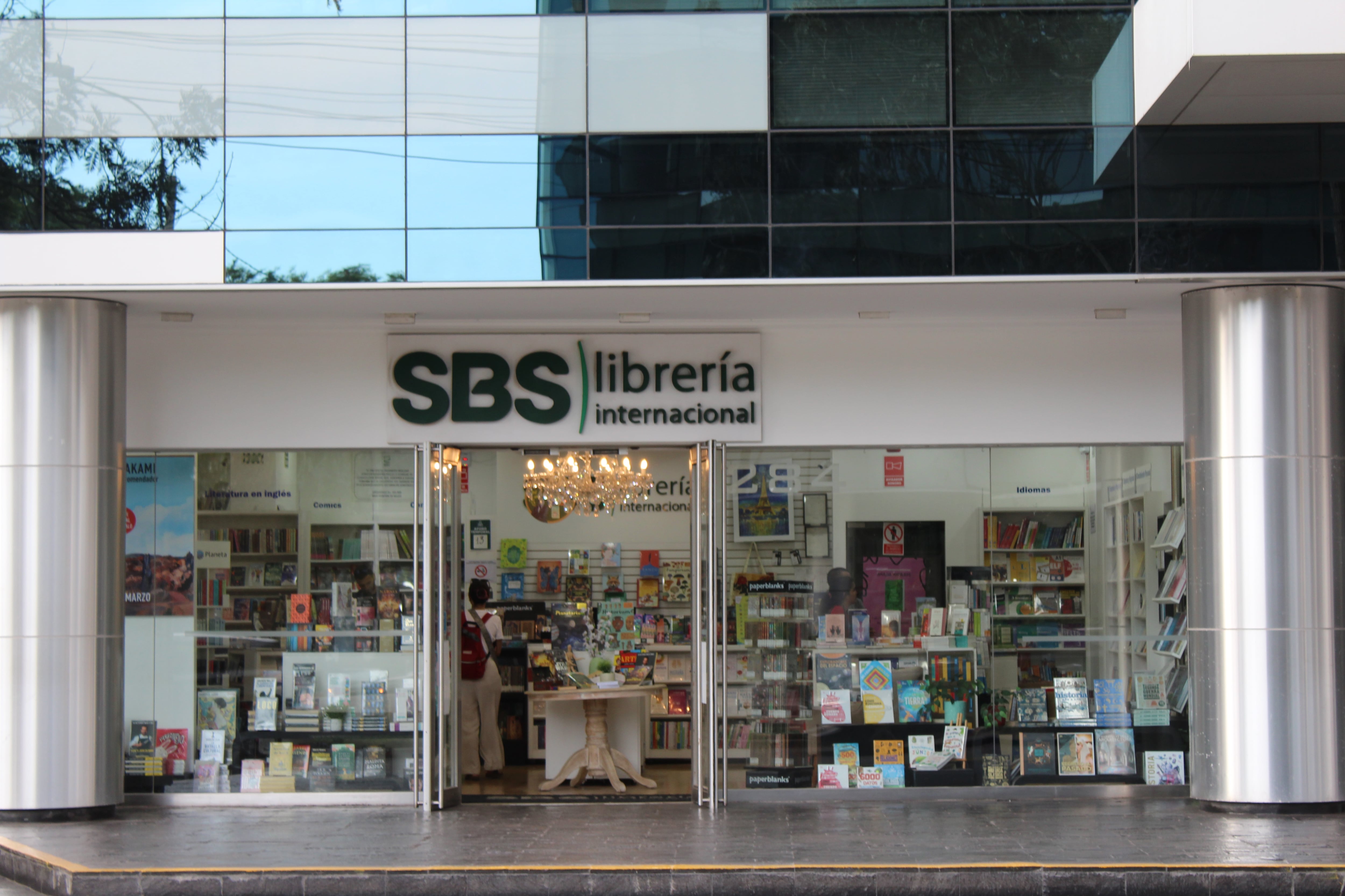 La empresa opera 15 librerías (ocho en Lima y siete en provincias) y cuatro centros de distribución en Lima, Trujillo, Cusco y Arequipa. (Foto: SBS Librería Internacional)