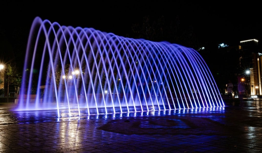 Hidrocentro Lima atiende tanto piscinas de uso colectivo como domiciliario y cuenta con un equipo especializado en proyectos de mayor escala, como parques acuáticos, piletas públicas y piscinas olímpicas.