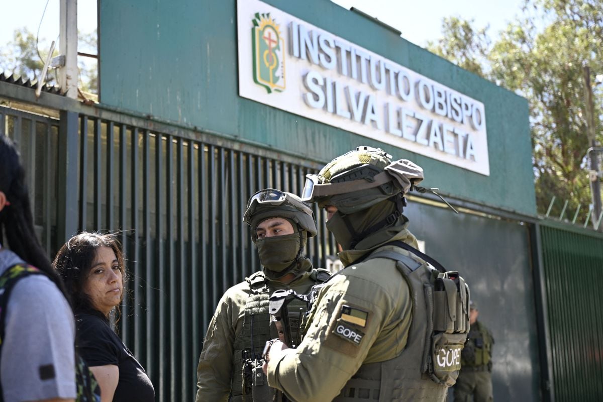 Atentado se registró el 27 de marzo en el colegio Instituto Obispo Silva Lezaeta. Foto: Julian VALDES / AFP