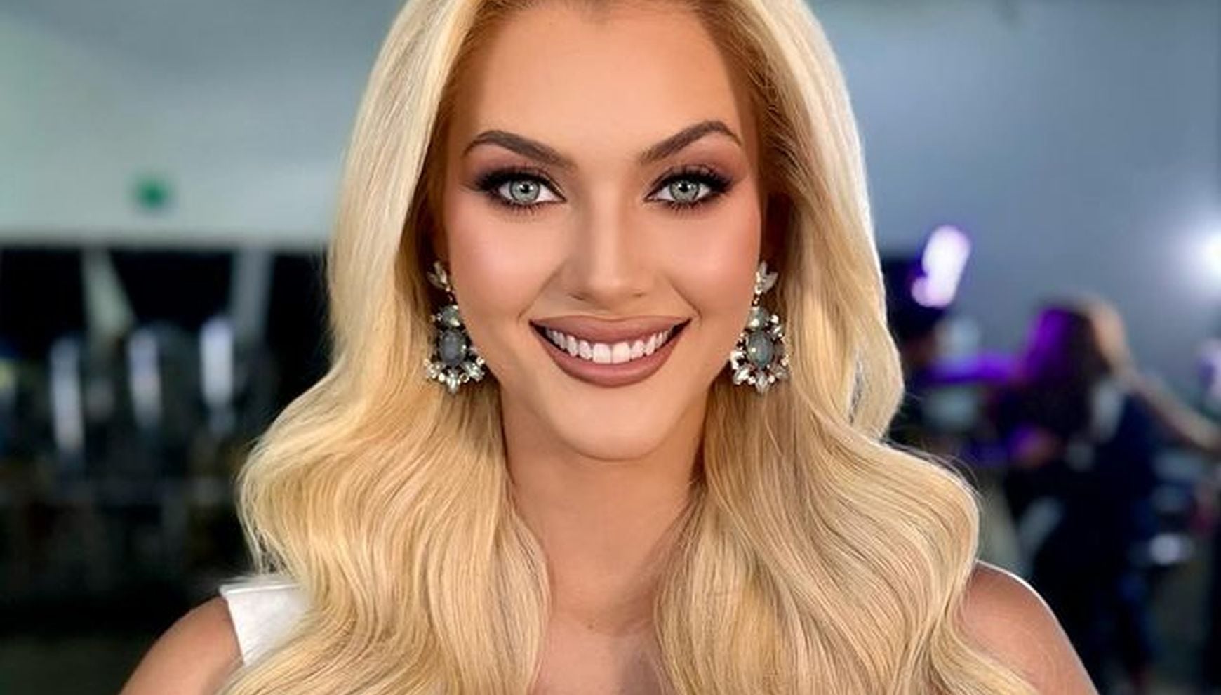La reina de belleza de Dinamarca se alzó con la corona de Miss Universo 2024 (Foto: Victoria Kjær Theilvig / Instagram)