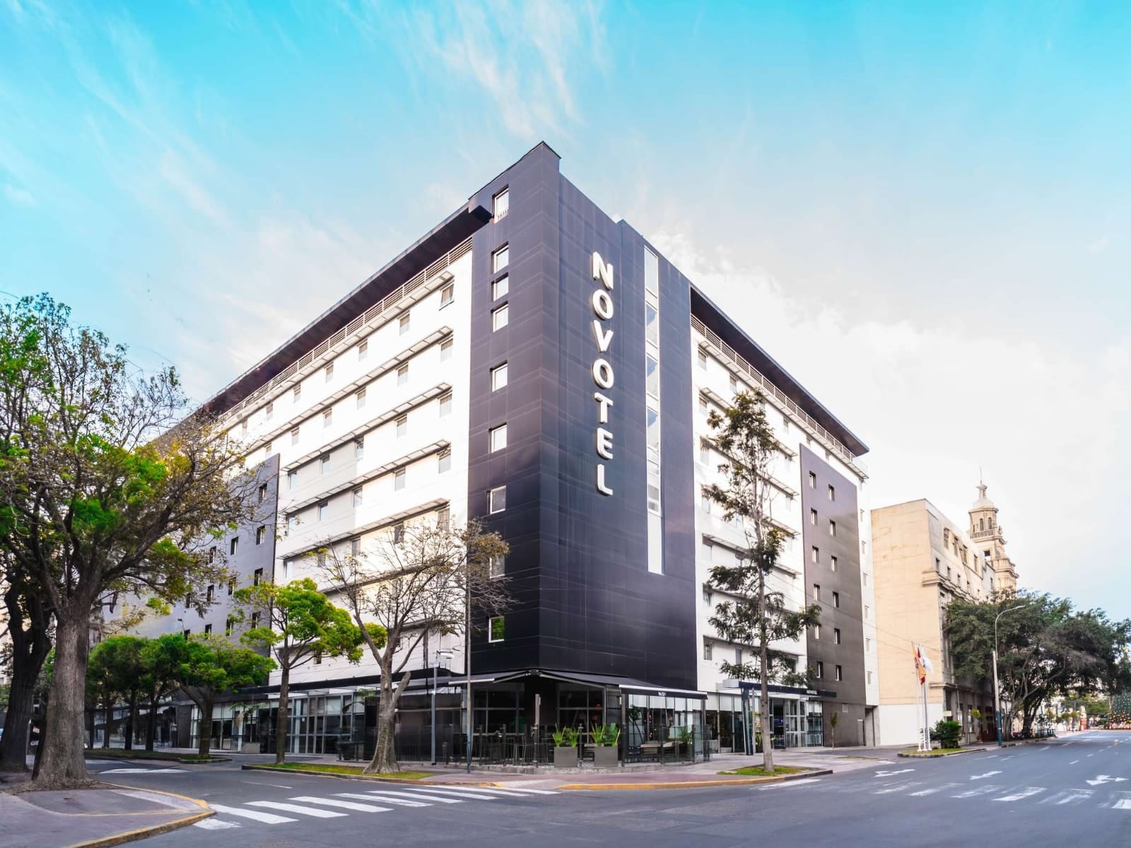 Novotel Punta Sal Beach Resort será uno de los más grandes resorts que tendrá la marca hotelera en América del Sur. El proyecto, que abarca una superficie de tres hectáreas frente al océano Pacífico, será desarrollado por el Consorcio Hotelero Sudamericano, con una inversión total de US$ 25.5 millones. (Por parte del inversor)