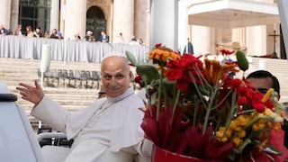 Papa León XIV cancela viaje por consejo médico mientras se recupera de cirugía