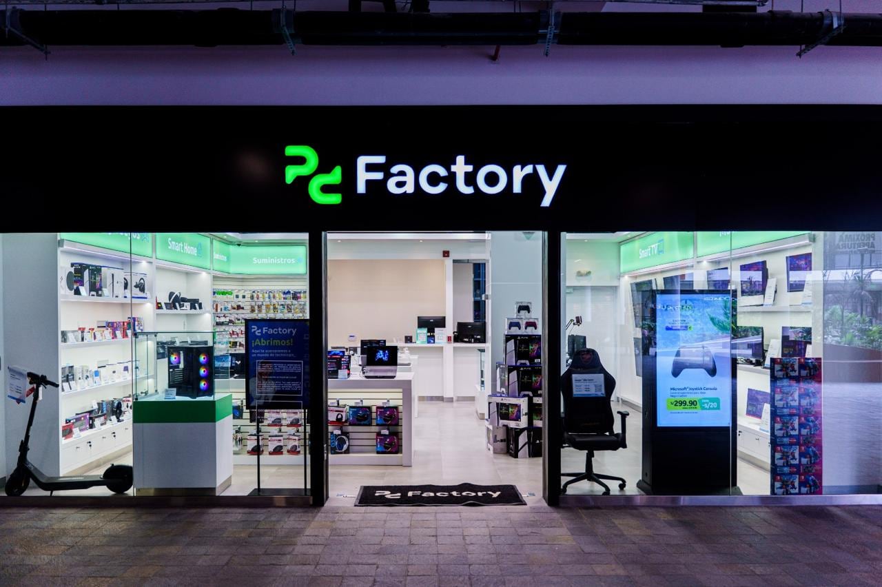 La firma tecnológica chilena ya cumplió su meta inicial de 17 tiendas y evalúa nuevas ubicaciones dependiendo de seguridad, rentas y demanda. Foto: PC Factory / difusión