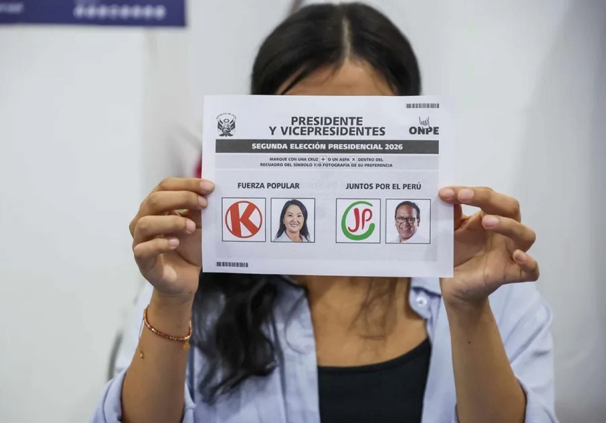 Especialistas señalan que la alteración deliberada de cédulas de sufragio puede ser sancionada con penas de hasta ocho años de prisión. Foto: EFE.