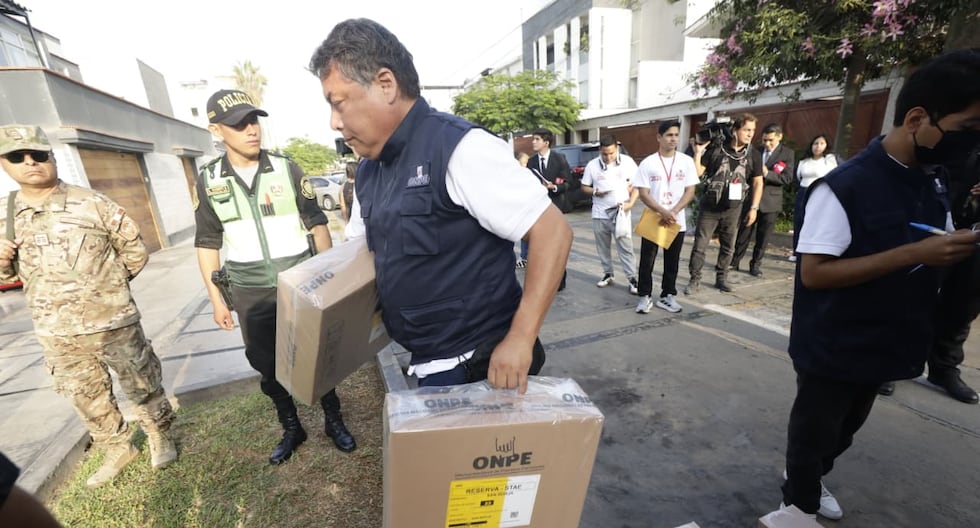 Se intensifica la batalla por las actas observadas: ¿qué son y cómo se resuelven?