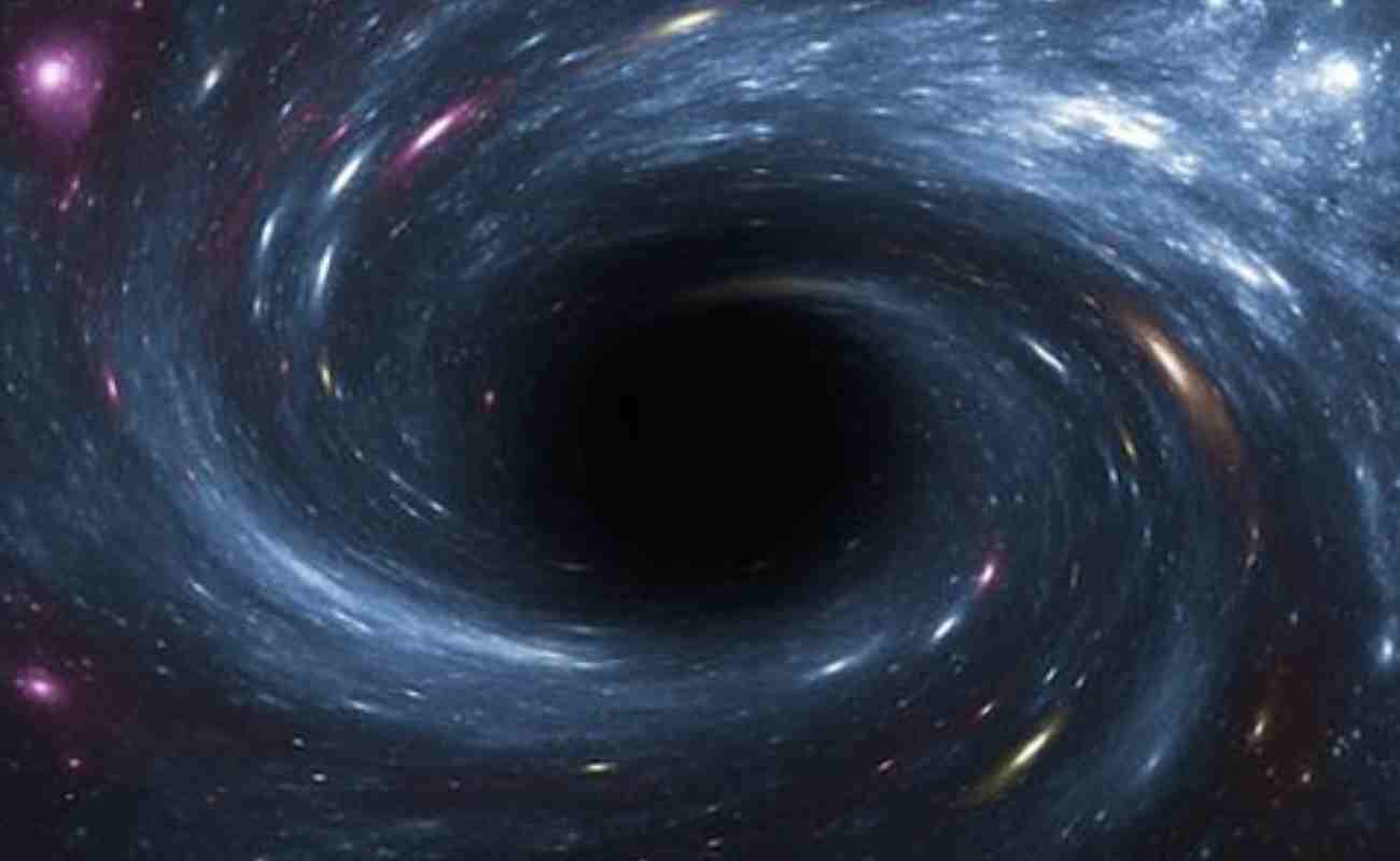 Aunque estudios anteriores señalaban que las galaxias inactivas se vuelven activas después de varios años esta es la primera vez que el proceso en sí, el despertar del agujero negro, se ha observado en tiempo real. Foto: Diseño EC