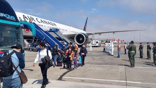 Pasajeros de aviones y buses interprovinciales no cumplirán cuarentena al trasladarse por el país