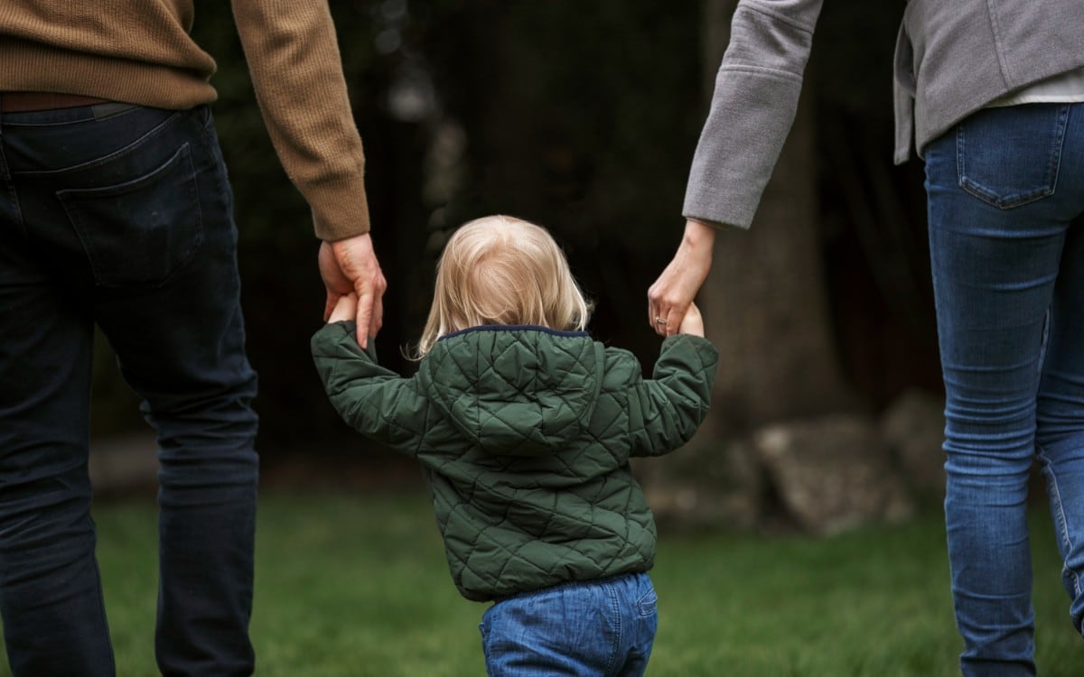 La decisión incluye la cancelación de varios tipos de visas familiares y se aplica sin importar si el país tiene un veto total o parcial. (Foto referencial: Freepik)