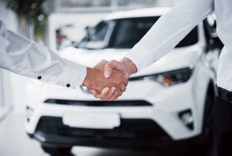 El negocio de la venta de autos también se ha expandido al comercio electrónico. (Foto referencial: Freepik)