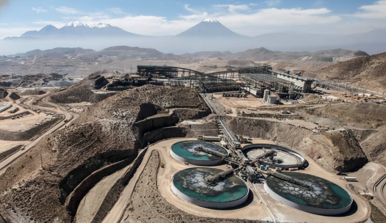 La minera reportó una utilidad neta de US$ 501.5 millones, más del doble de los US$ 225.1 millones registrados en el mismo periodo de 2025. (Foto: Inforegión)