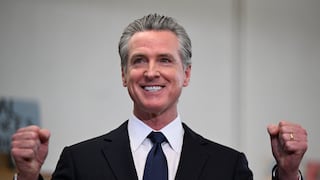 Atención, Gavin Newson no aprobó su primera versión: en qué consiste el proyecto SB 1013 en California y cómo afectaría a los conductores