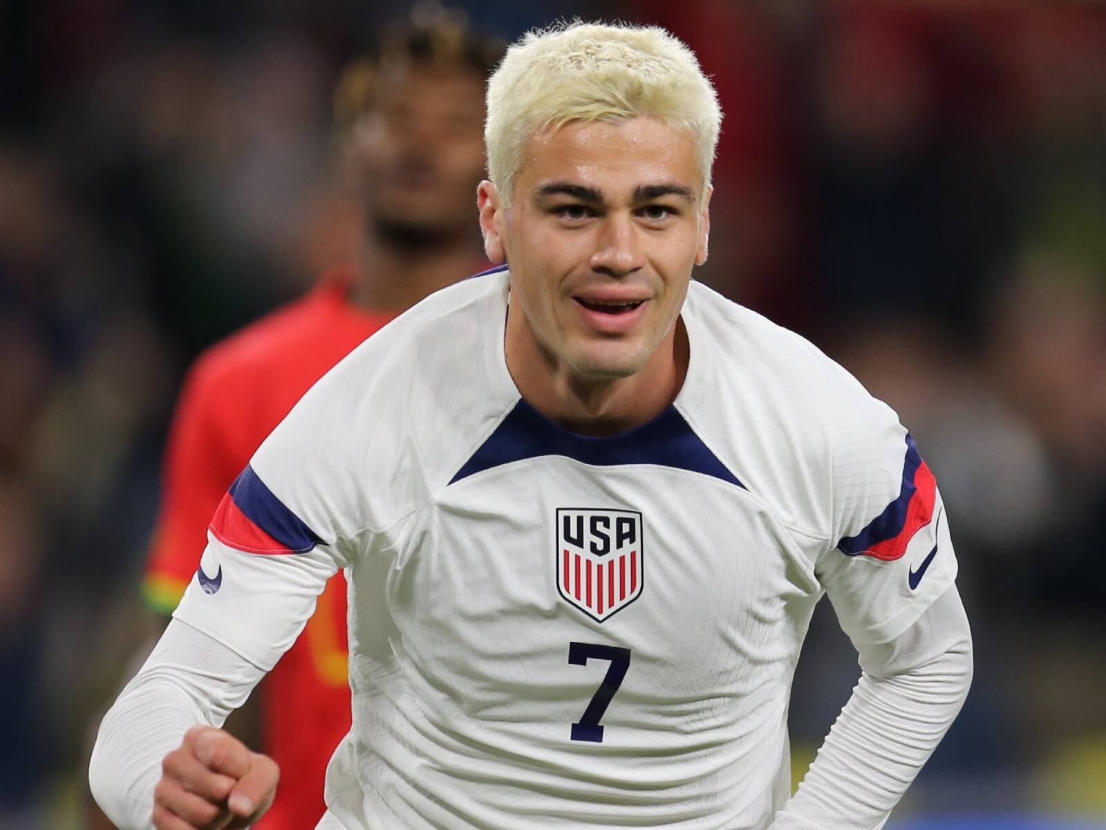 Canales de TV que ofrecieron la transmisión del juego entre Estados Unidos y Ghana por las Eliminatorias 2026. (Foto: AFP)