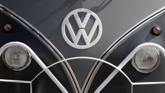 Volkswagen evidencia crisis al anunciar fuerte caída de ganancia trimestral