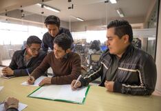 Servidores públicos podrán acceder a becas: ¿cómo postular?