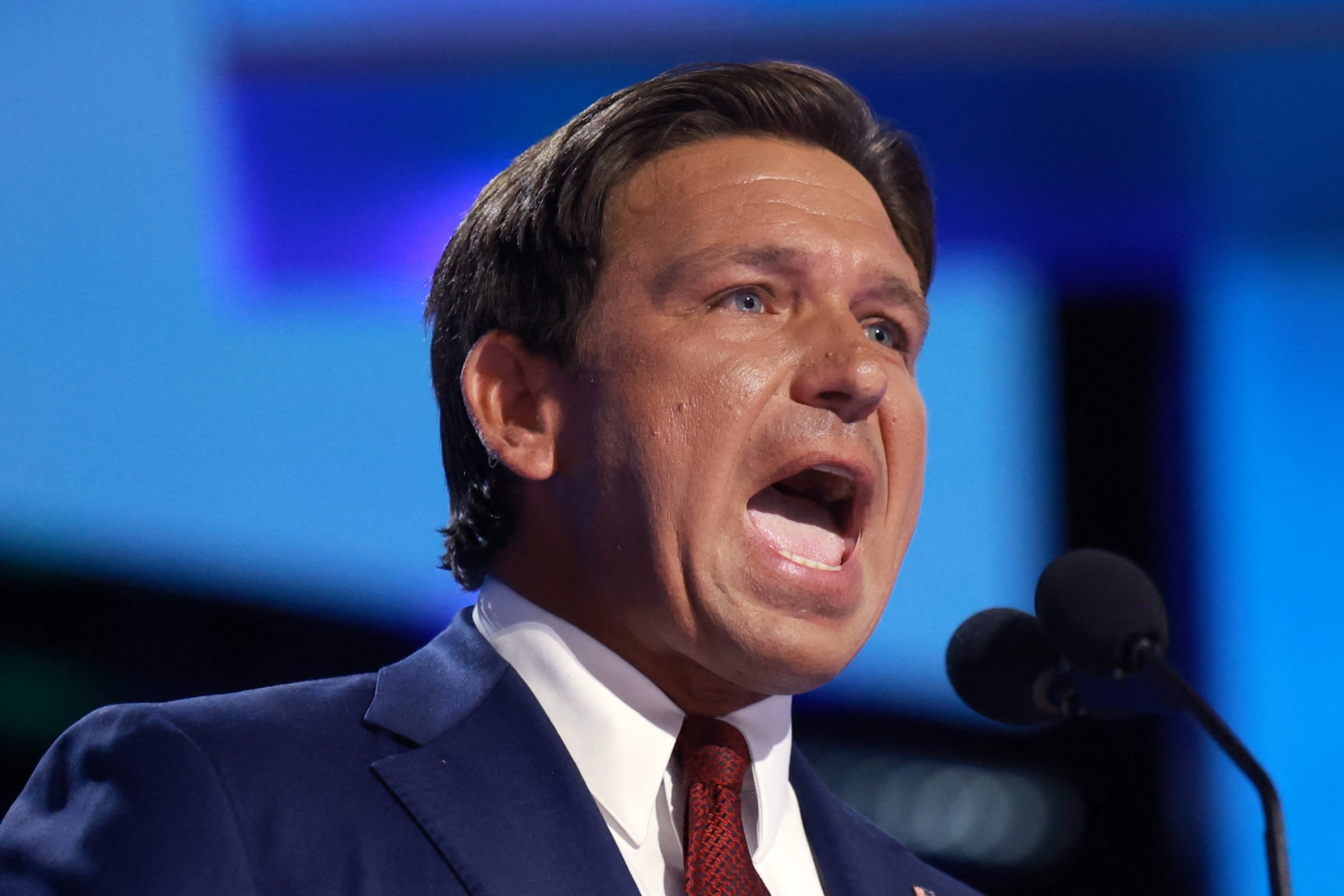 DeSantis aprueba nuevas restricciones en Florida: qué cambia con la ley SB 432 sobre sustancias intoxicantes