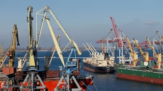 Escasez de marineros limita el corredor para exportación de cereales desde Ucrania