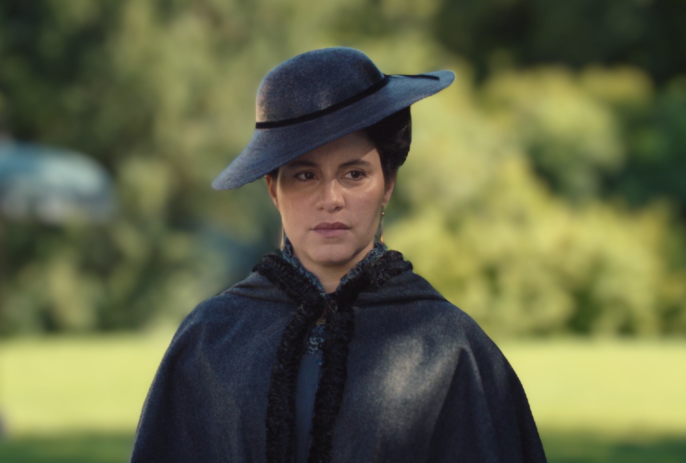 La actriz Almila Bagriacik es la encargada de interpretar a Leontine von Apafi en la serie "La emperatriz" (Foto: Netflix)