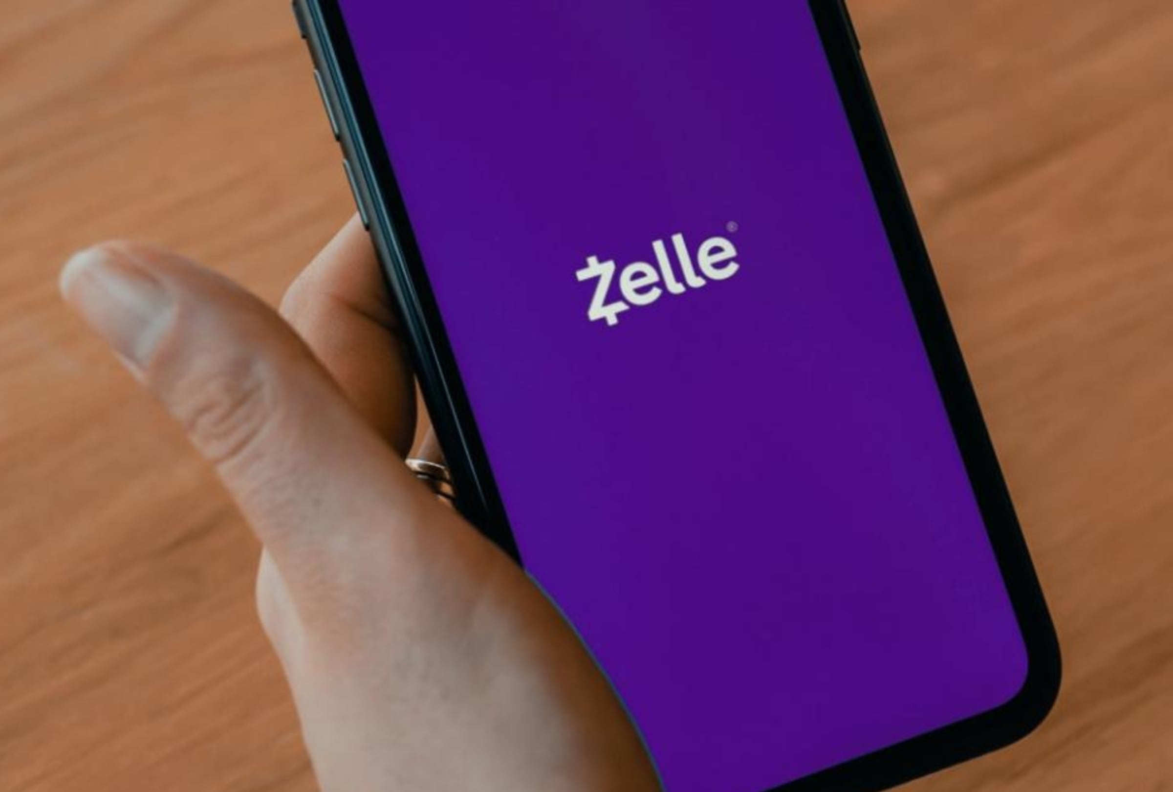 Los bancos reconocen que, si bien la tecnología bancaria ofrece comodidad, también aumenta la vulnerabilidad de los datos en internet (Foto: Freepik)