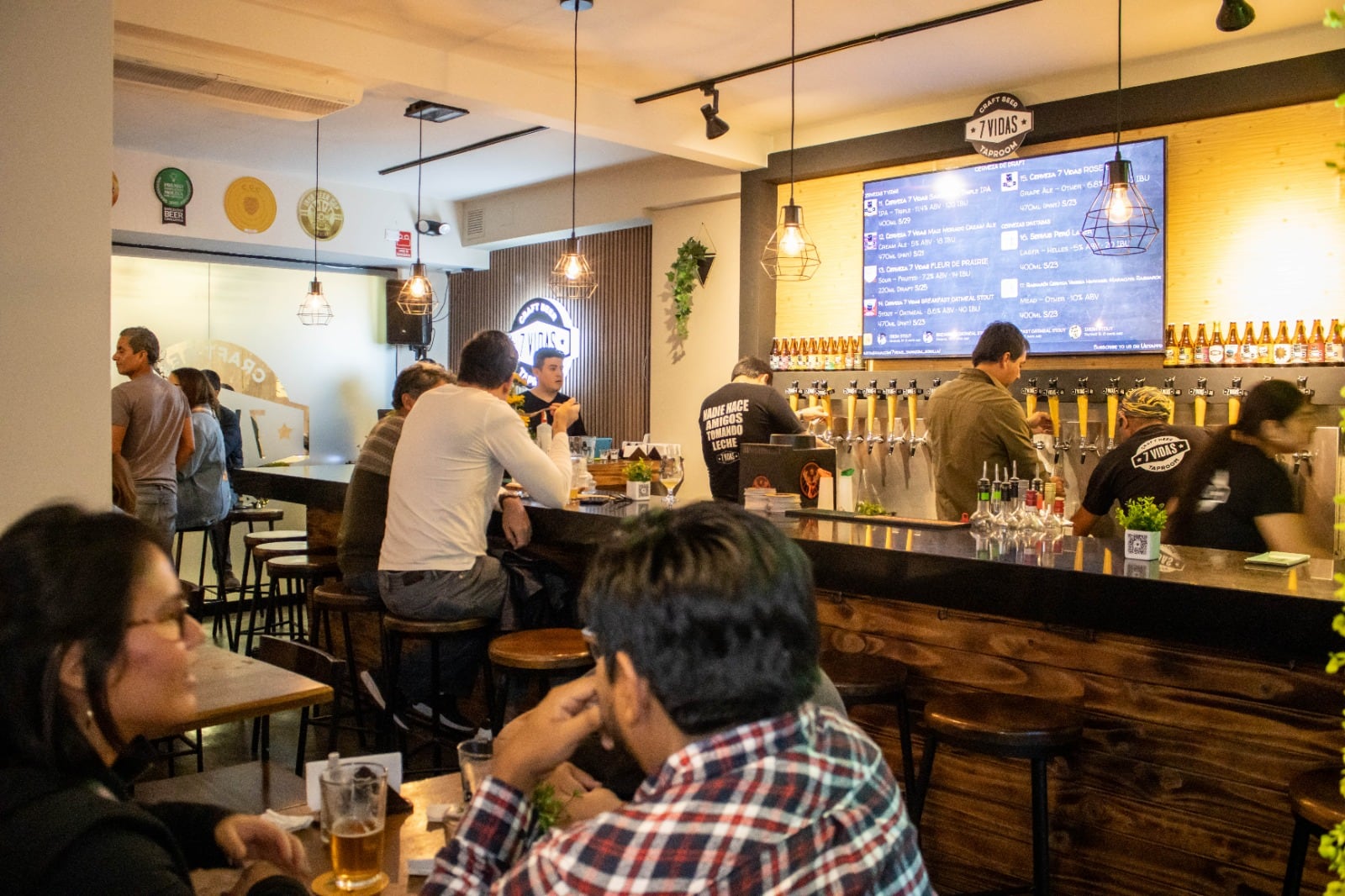 Franquicia de Taproom 7 Vidas capta interés de Chile.